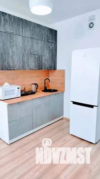 Студия квартира, посуточно, 35м2, 18/25 этаж