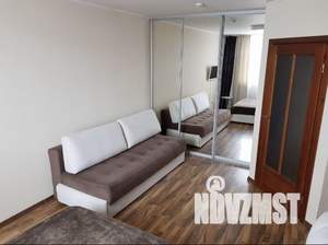 1-к квартира, посуточно, 40м2, 9/9 этаж