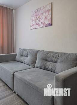 1-к квартира, посуточно, 40м2, 13/18 этаж