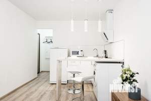 Студия квартира, посуточно, 18м2, 1/5 этаж