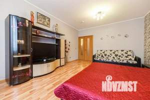 1-к квартира, посуточно, 54м2, 1/1 этаж