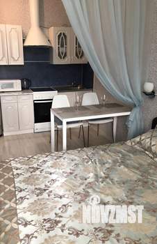 Студия квартира, посуточно, 30м2, 6/17 этаж