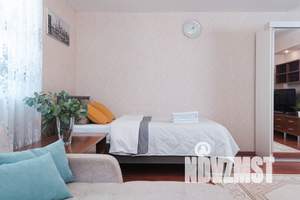 2-к квартира, посуточно, 70м2, 13/16 этаж