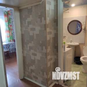 1-к квартира, посуточно, 37м2, 1/9 этаж