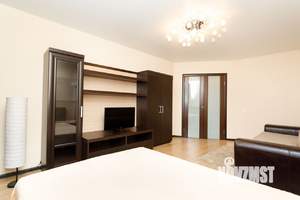 1-к квартира, посуточно, 42м2, 12/18 этаж