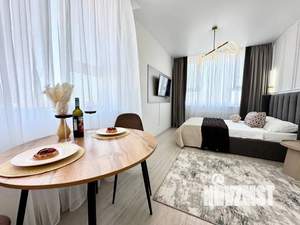 Студия квартира, посуточно, 34м2, 24/28 этаж