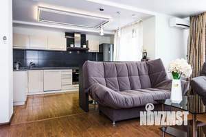 2-к квартира, посуточно, 70м2, 1/1 этаж