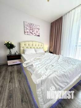 1-к квартира, посуточно, 40м2, 13/18 этаж