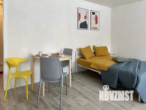 Студия квартира, посуточно, 38м2, 1/6 этаж