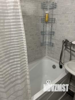 Студия квартира, посуточно, 35м2, 18/25 этаж