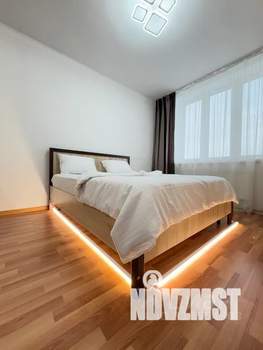 1-к квартира, посуточно, 40м2, 17/25 этаж