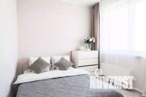 2-к квартира, посуточно, 70м2, 26/32 этаж