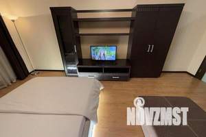 1-к квартира, посуточно, 44м2, 11/18 этаж