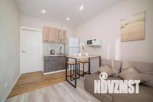 2-к квартира, посуточно, 40м2, 21/25 этаж