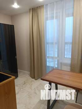 1-к квартира, посуточно, 38м2, 8/24 этаж