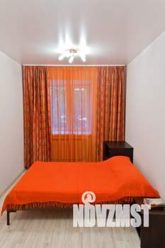 1-к квартира, посуточно, 55м2, 1/1 этаж