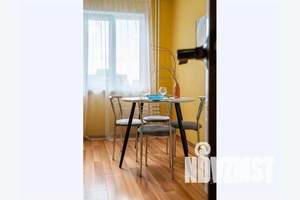 1-к квартира, посуточно, 40м2, 9/16 этаж