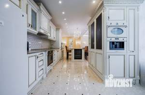 5-к квартира, на длительный срок, 151м2, 3/11 этаж