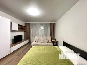 1-к квартира, посуточно, 35м2, 4/15 этаж