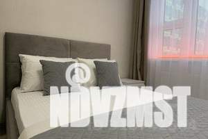 1-к квартира, посуточно, 26м2, 4/30 этаж