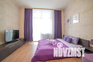 1-к квартира, посуточно, 46м2, 13/19 этаж