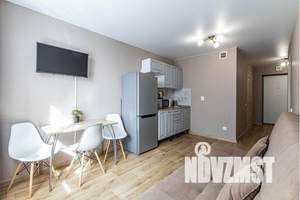 2-к квартира, посуточно, 45м2, 27/35 этаж