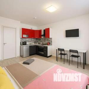 Студия квартира, посуточно, 30м2, 5/10 этаж