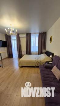 Студия квартира, посуточно, 35м2, 5/19 этаж