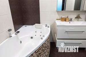 1-к квартира, посуточно, 65м2, 1/1 этаж