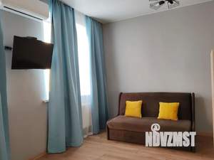1-к квартира, посуточно, 35м2, 4/25 этаж