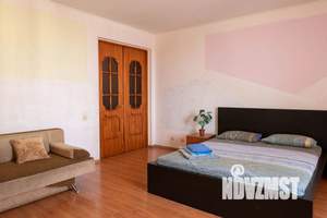 1-к квартира, посуточно, 57м2, 1/1 этаж