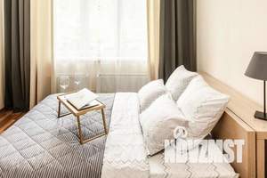 2-к квартира, посуточно, 43м2, 1/17 этаж