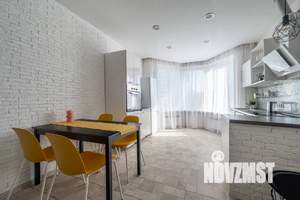 1-к квартира, посуточно, 55м2, 4/10 этаж