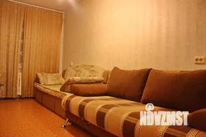 2-к квартира, посуточно, 42м2, 1/5 этаж