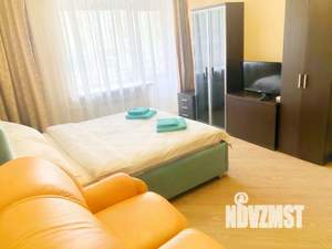 1-к квартира, посуточно, 38м2, 2/9 этаж