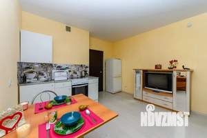 1-к квартира, посуточно, 35м2, 3/25 этаж