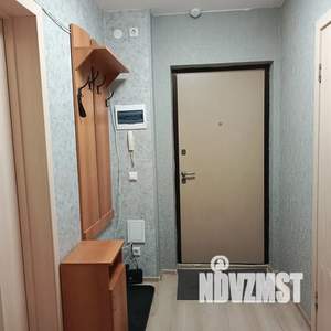 1-к квартира, посуточно, 38м2, 1/18 этаж