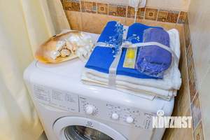 1-к квартира, посуточно, 40м2, 2/18 этаж