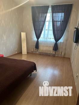 1-к квартира, посуточно, 42м2, 1/25 этаж