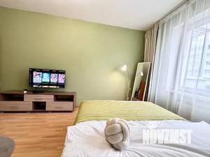 Студия квартира, посуточно, 43м2, 2/16 этаж