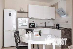 1-к квартира, посуточно, 47м2, 13/25 этаж