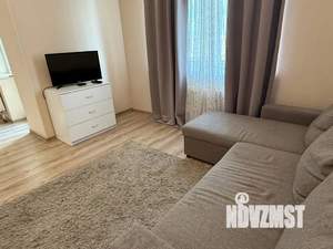 1-к квартира, посуточно, 42м2, 7/25 этаж