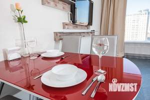 Студия квартира, посуточно, 50м2, 11/21 этаж