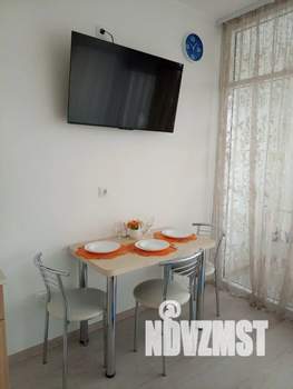 Студия квартира, посуточно, 28м2, 13/21 этаж