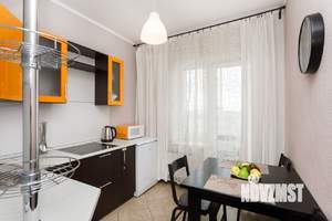 1-к квартира, посуточно, 47м2, 18/20 этаж