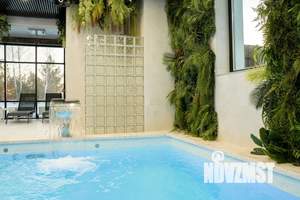 Студия квартира, посуточно, 32м2, 1/3 этаж
