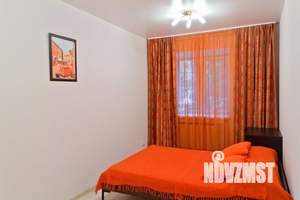 1-к квартира, посуточно, 55м2, 1/1 этаж