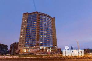 1-к квартира, посуточно, 52м2, 8/18 этаж