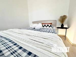 Студия квартира, посуточно, 42м2, 2/25 этаж