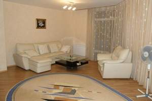 3-к квартира, на длительный срок, 105м2, 3/26 этаж